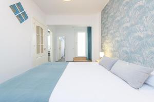 City Center Penthouse & Parking