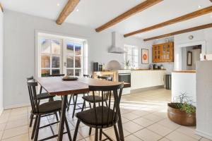 Kirkegade 4 - Lovely Holiday Home In The Heart Of Løkken