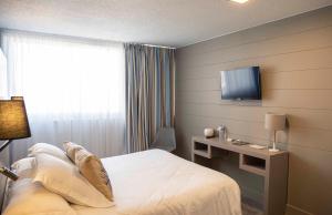 Hotels Hotel Port Marine : photos des chambres