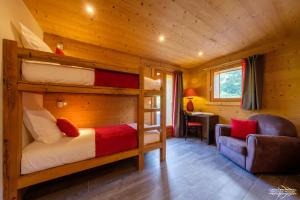 Chalets des Aravis Kitz et Buhel avec Jacuzzi 12 et 15 personnes : photos des chambres