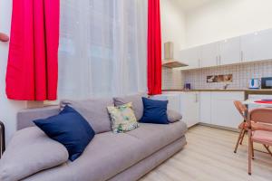 RothApartmentsSTUDIO