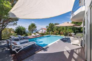 Villa mit Privatpool, Whirlpool, 350 Meter zum Strand