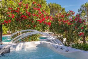 Villa mit Privatpool, Whirlpool, 350 Meter zum Strand