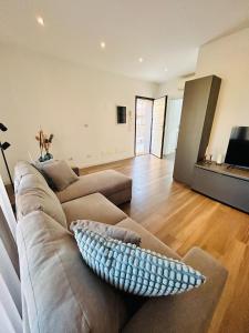 Menotti Attico-Flexrent Immobiliare Abissinia