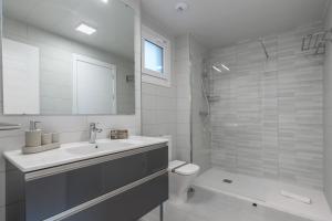 Los Camaleones by Ĥ- Playa de los Haraganes HLCH3103