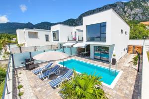 Exklusive Privatvilla in wunderbarer Natur