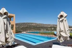 Villa Chloe by the sea - Marathi