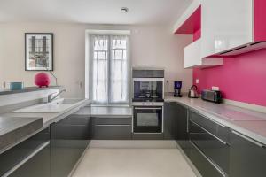 200m du Port du Pouliguen - 700m plage du Nau