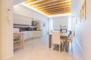 Zanardelli 1 Apartment by Wonderful Italy