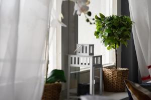 Blue Studio z balkonem by Noclegi Renters