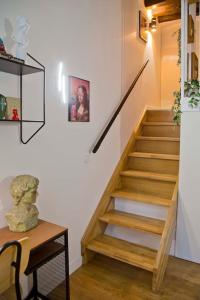 Gabrielle - Authentic Loft Saint-Germain Luxembourg Courtyard