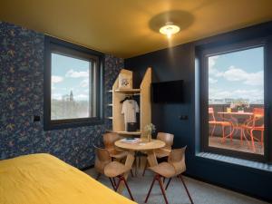 Hotels Eklo Paris Expo Porte de Versailles : Chambre EkloFamille avec Terrasse