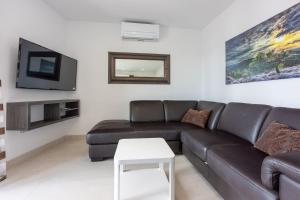 Modernes Apartment mit Meerblick, 500 Meter Strand