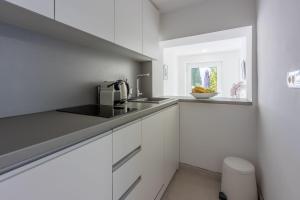 500 Meter Strand mit Pool