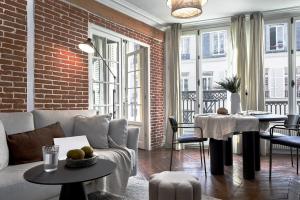 Angers - 1 chambre et balcon aux Halles