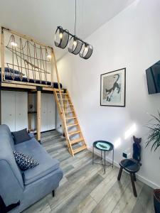 33-Catsloft - DeerRest Apart