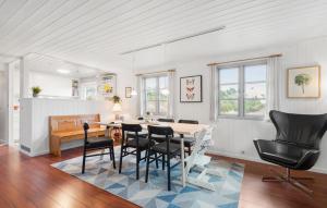 3 Bedroom Amazing Home In Hvide Sande