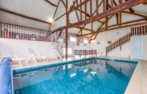 2 Bedroom Awesome Home In Rubigny - Lor