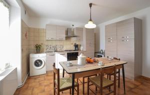 Stunning Apartment In Bagolino, F Pcaffaro