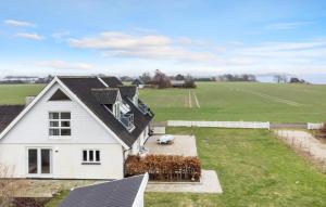 Gorgeous Home In Lundby With Wifi