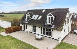 Gorgeous Home In Lundby With Wifi - 沃尔丁堡