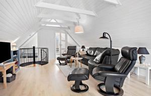 Gorgeous Home In Assens With Kitchen