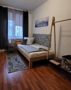 Single Room with Shared Bathroom 201 room in City Pension Zwickau