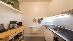 Richemont Residence by Homenhancement