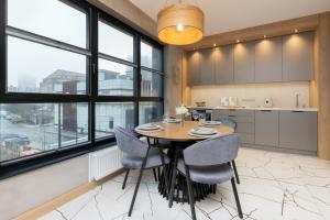 Loft Apartment Gdansk Near The Old Town Parking & Balcony by Renters