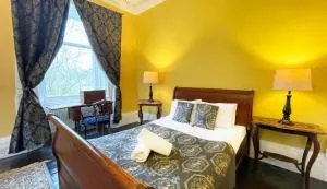 Catcune Suite - Four Bedroom Split Level Apartment - Newtongrange