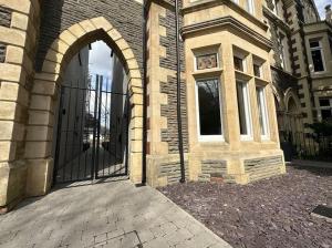 Pontcanna Apartment Near City Centre and Stadium Sleeps 4