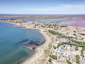 Studio Cabine au RDC avec Terrasse, Piscines, Parking Privé et Proche de la Mer - FR-1-307-186