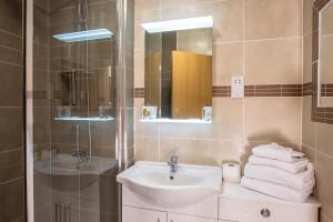 Twin Room room in Balmoral Hotel Belfast