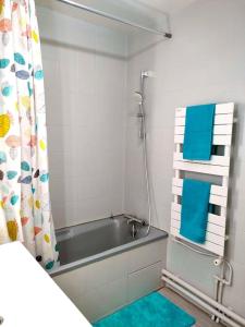 Appartements Apart 85 m2 proche de paris stade de France parking free : photos des chambres