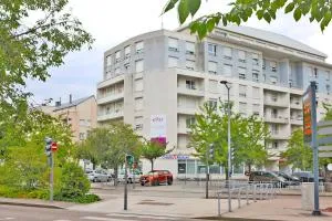 KOSY Appart'Hôtels - La Maison Des Chercheurs - 旺德夫尔莱南锡 KOSY Appart'Hôtels - La Maison Des Chercheurs - 旺德夫尔莱南锡