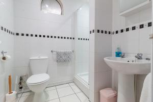 Spalding Town Centre - 2 Person - Self Contained - Self Catering 1 or 2 Doubles