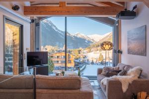 Chalet Seven Summits - Pool - Sauna - Jacuzzi - By Cozee Rentals