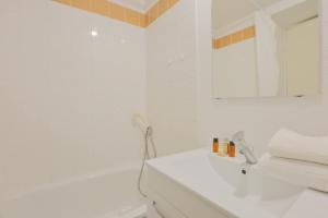 KOSY Appart'Hotels - La Maison Des Chercheurs : Studio Simple Standard