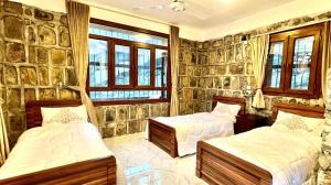 Bald Sayt Guest House