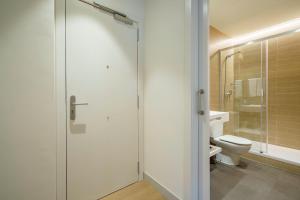 One-Bedroom Apartment room in Fisa Rentals Ramblas Apartments