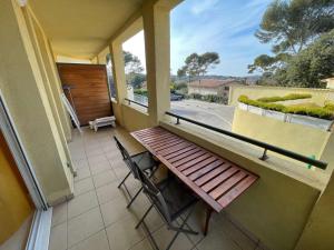 Locations de vacances à Six-fours avec piscine et parking privé et à 800m de la plage