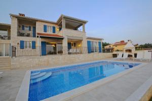 Villa Babudri near Poreč for 10 people with jacuzzi & spa