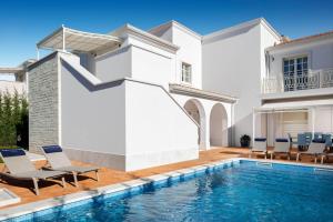 Luxury Villa Claretta near Porec for 8 people with sea view & pet friendly 