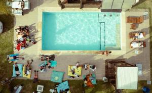 La Quinta Hostel & Suites