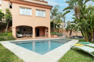 Traditional Spanish villa near Puerto Banus