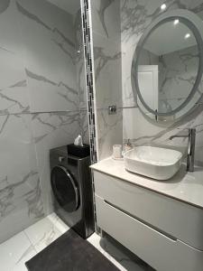 Appartements Luxueux Appartement Jacuzzi proche de Paris : photos des chambres