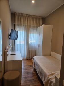 Single Room room in Hotel San Francisco