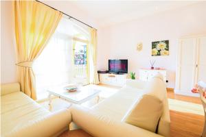 Giardino dei Colori 107 - Residence Pool&Fitness