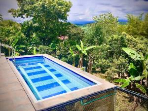 " Paraíso Privado en Sasaima " Finca Exclusiva Solo para Ti " Un lugar secreto para descansar con privacidad al 100