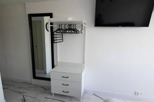 Studio 43, Héliopolis L au village naturiste